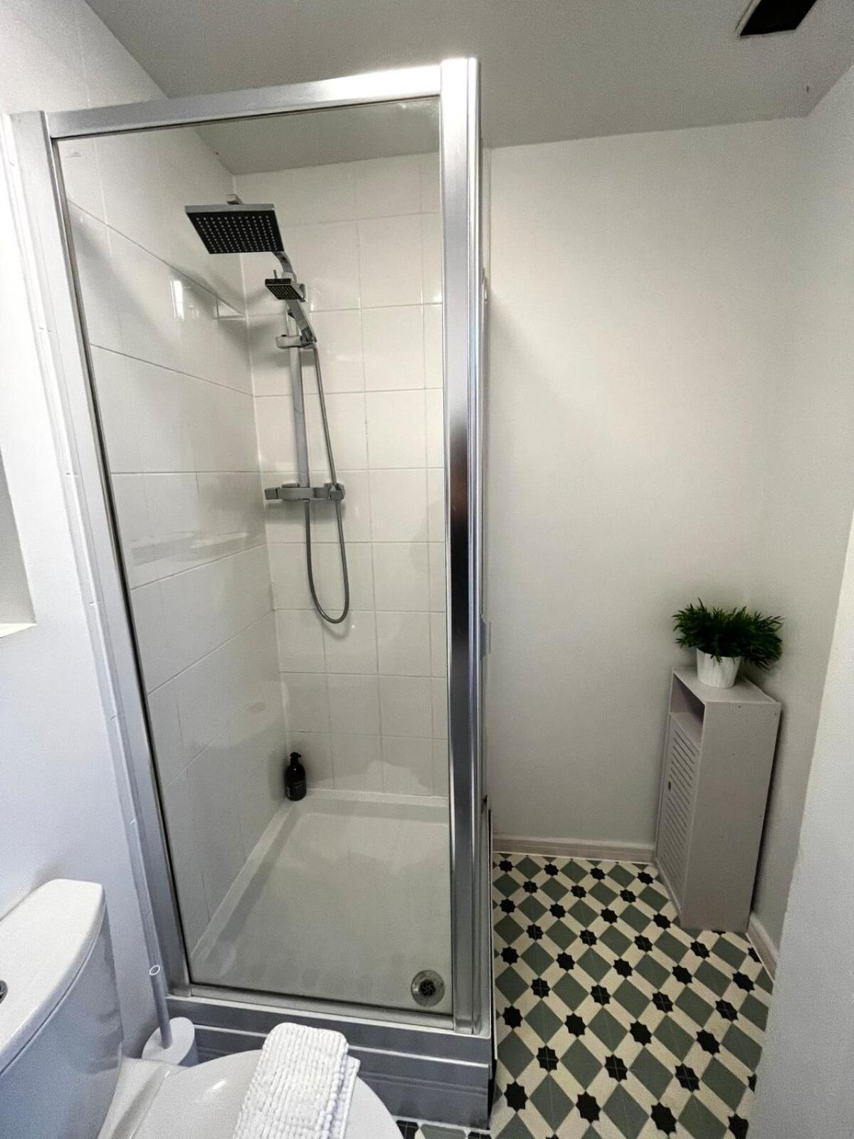 Serene 2-Bed Flat With Canal Views - Coop Live & Ethiad Manchester Exterior foto